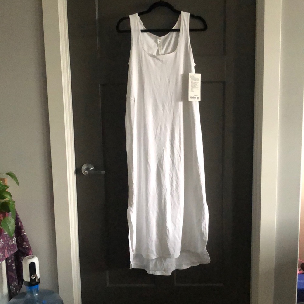 Lululemon open back midi dress size 8 - Picture 3 of 5